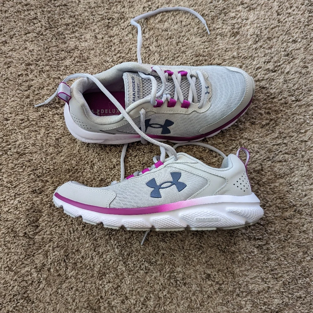 Under Armor tennis shoes - Picture 2 of 2